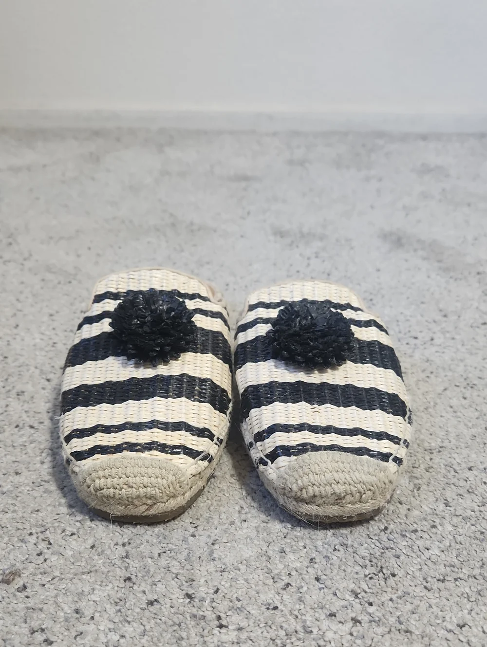 Kate Spade Solero Espadrille Size 7B Black/Cream Striped